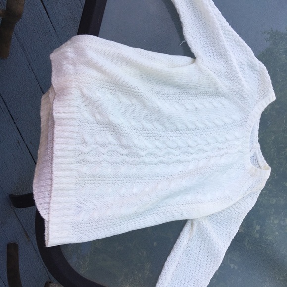 A cozy winter sweater - Picture 2 of 3